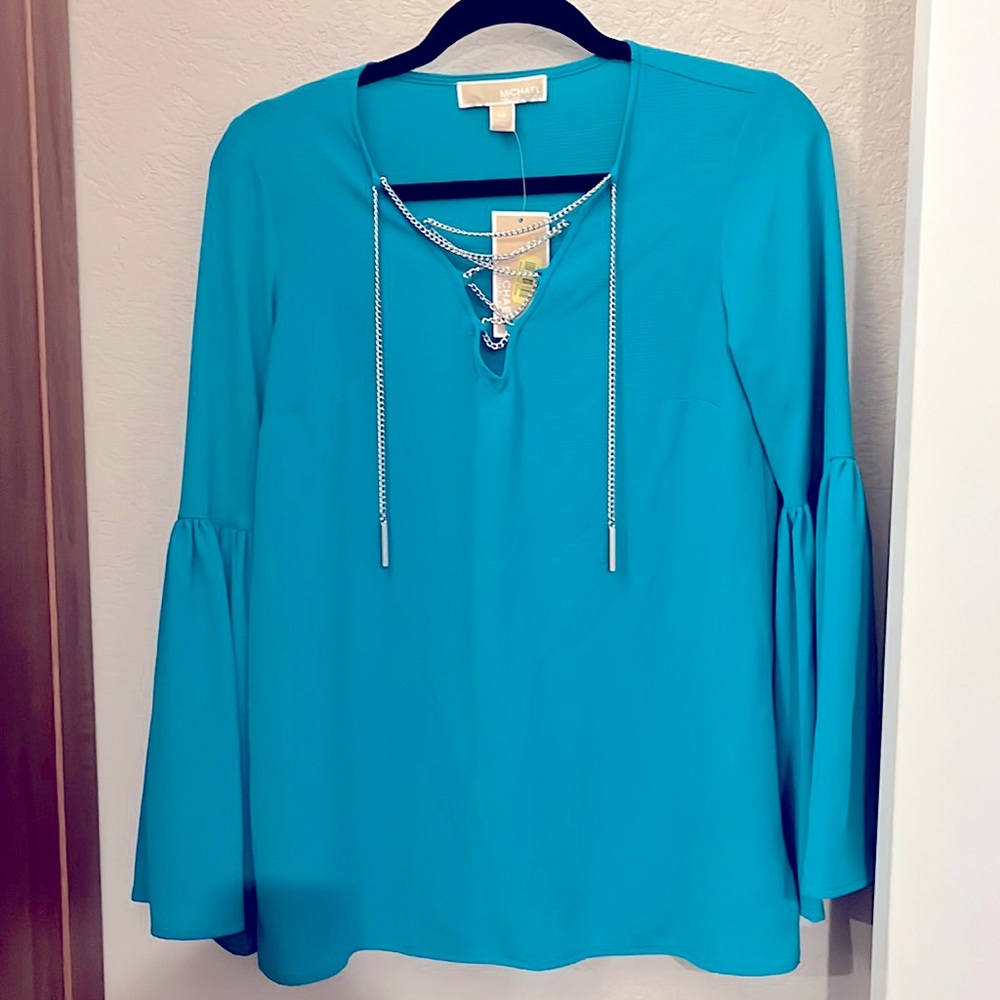 Micheal by Micheal Kors blouse in blue, size XS.